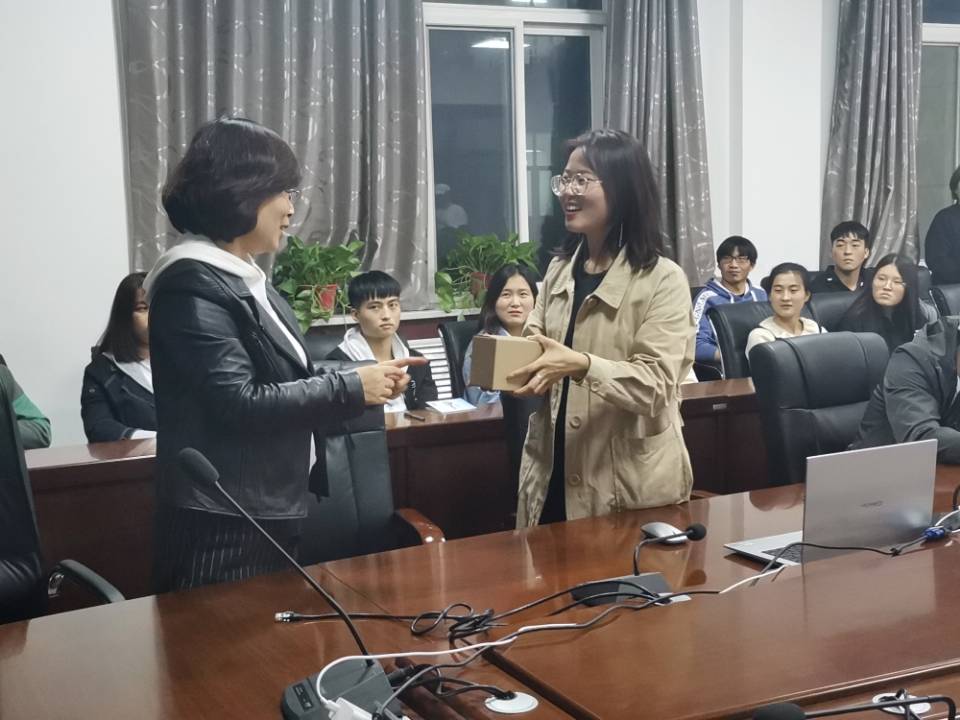 Cache_-80593e56d78b305.