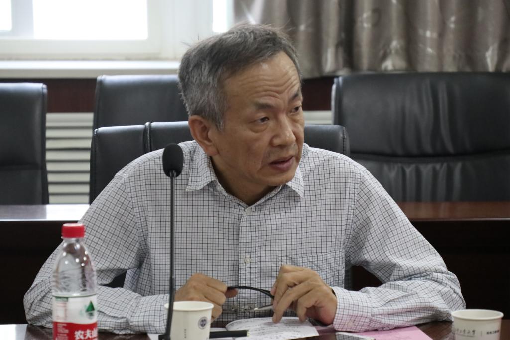 公司党委委员、副董事长刘卜参加太阳成tyc122cc党委理论学习中心组（扩大）会议